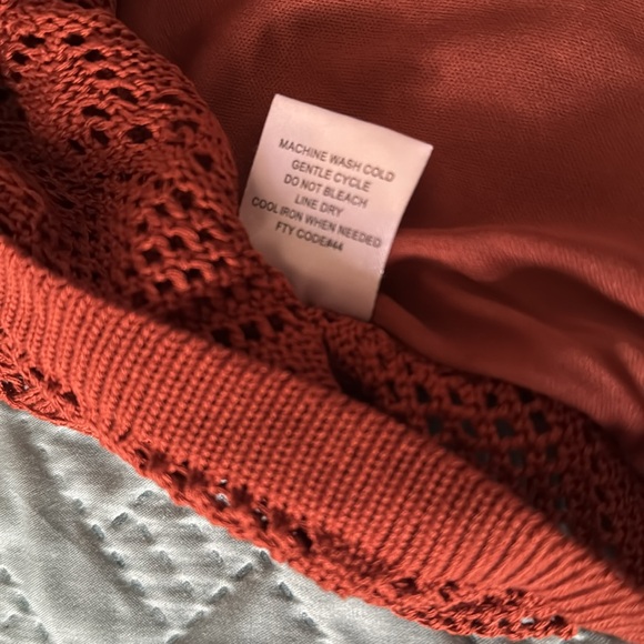 Sweater skirt & vest set - Picture 12 of 13